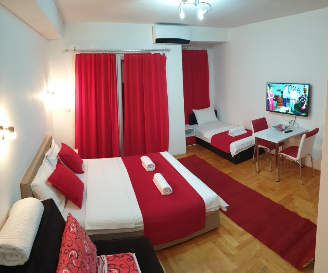 Front Beach Exclusive Apartments Struga Exterior foto