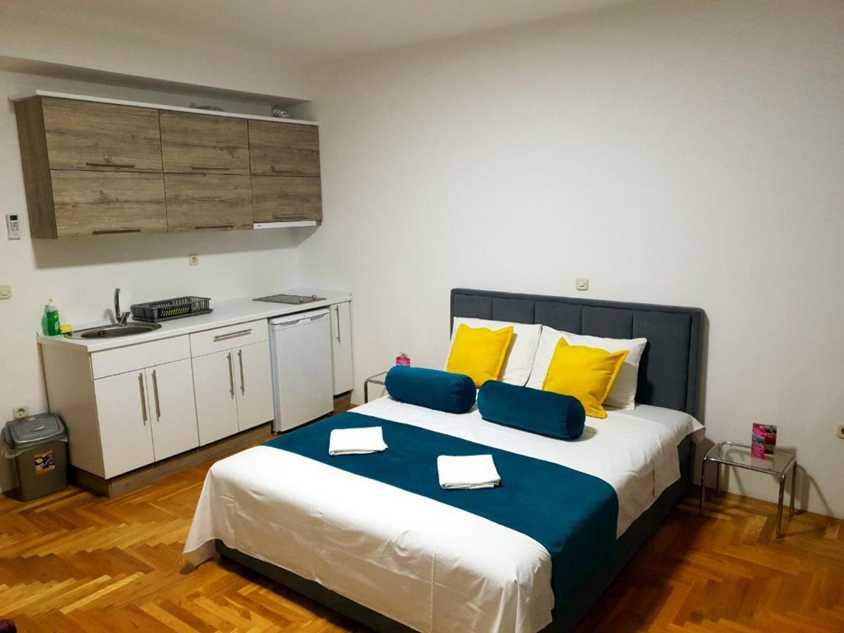Front Beach Exclusive Apartments Struga Exterior foto