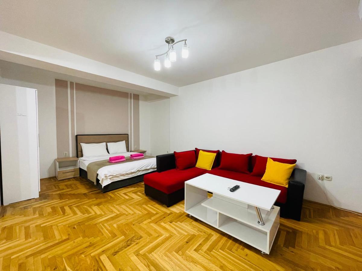 Front Beach Exclusive Apartments Struga Exterior foto