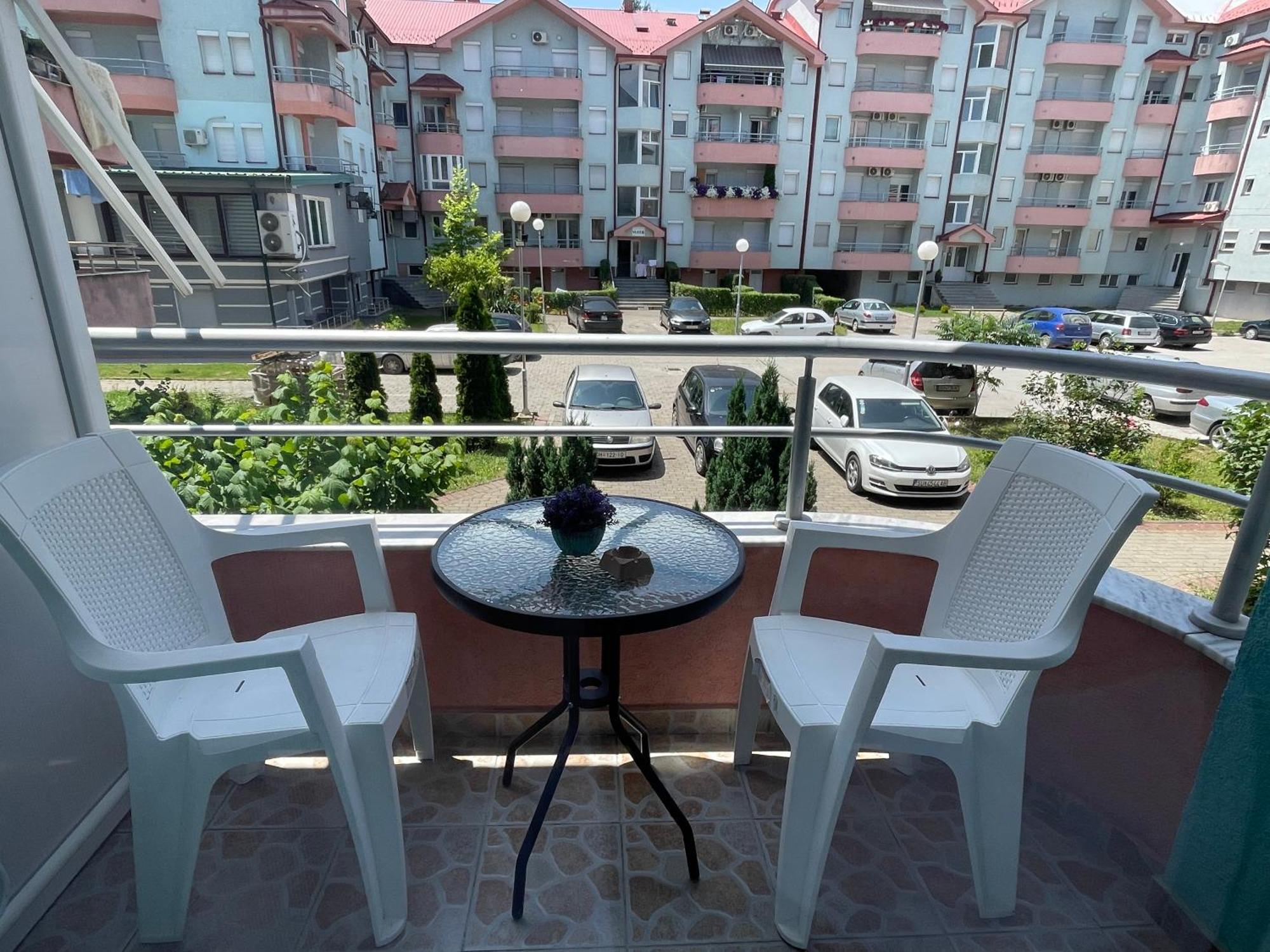 Front Beach Exclusive Apartments Struga Exterior foto
