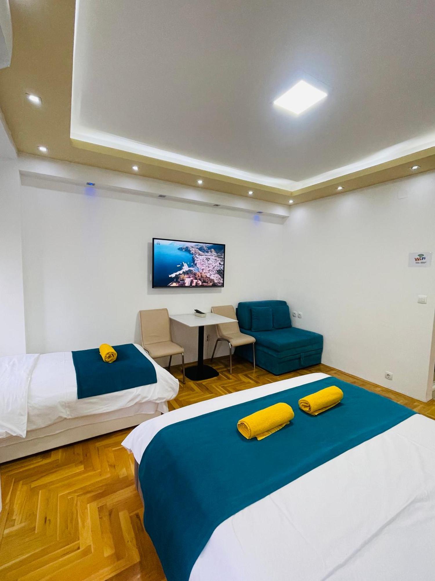 Front Beach Exclusive Apartments Struga Exterior foto