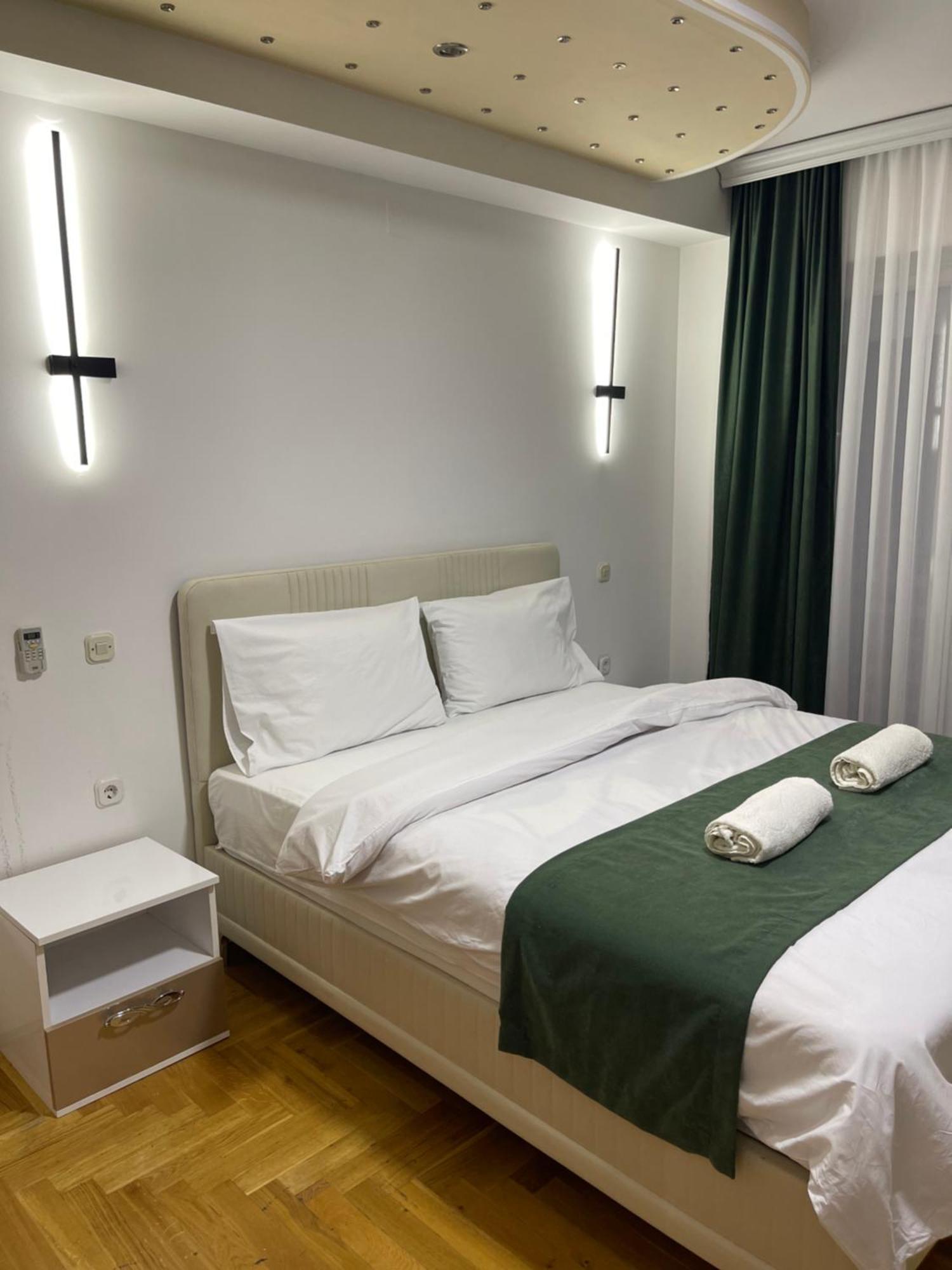 Front Beach Exclusive Apartments Struga Exterior foto